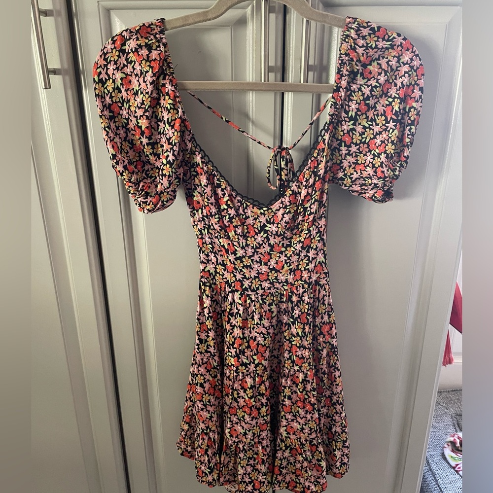 Sz. S Sky to Moon floral dress